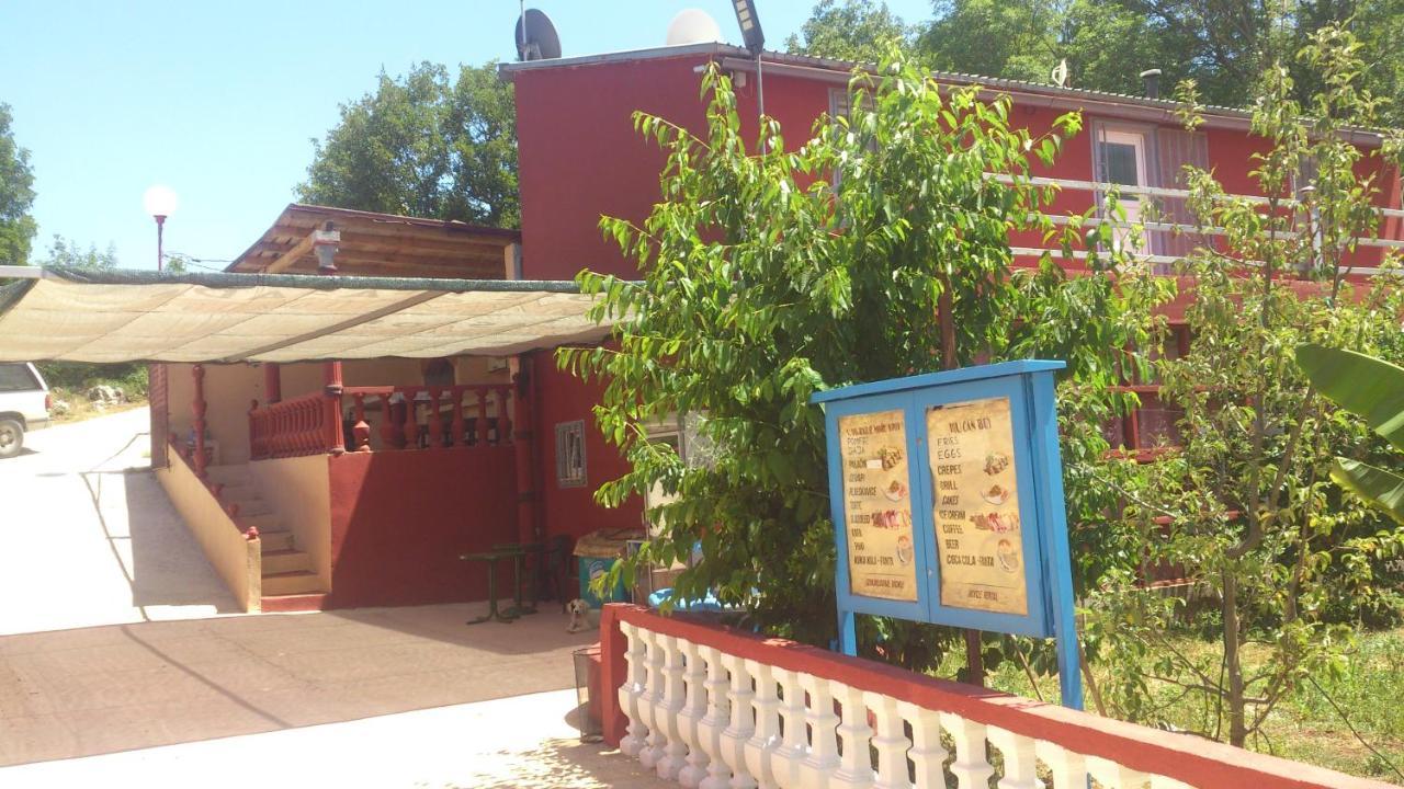 Red Apartman Trebinje Buitenkant foto