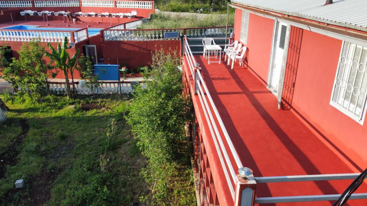 Red Apartman Trebinje Buitenkant foto