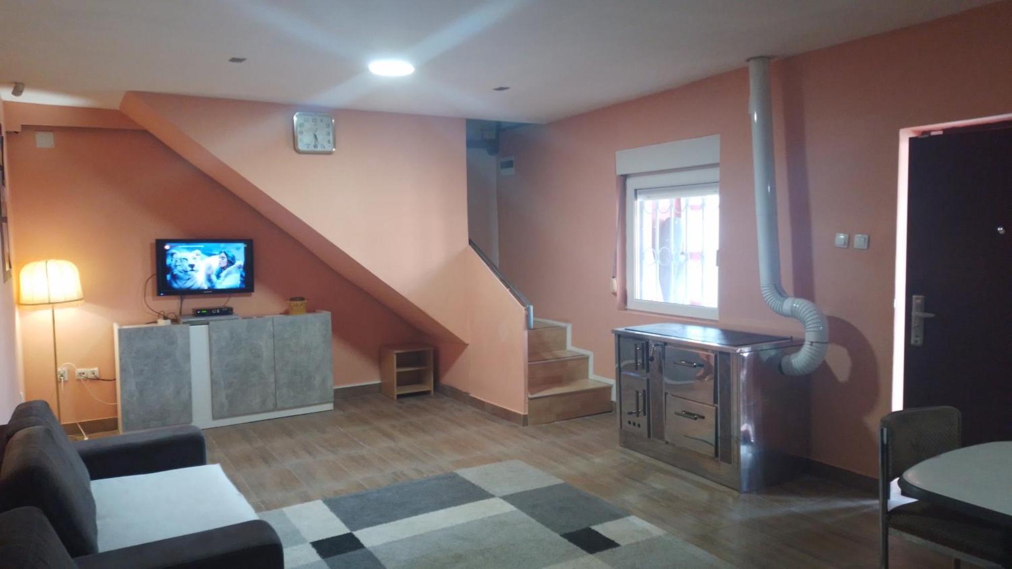 Red Apartman Trebinje Buitenkant foto